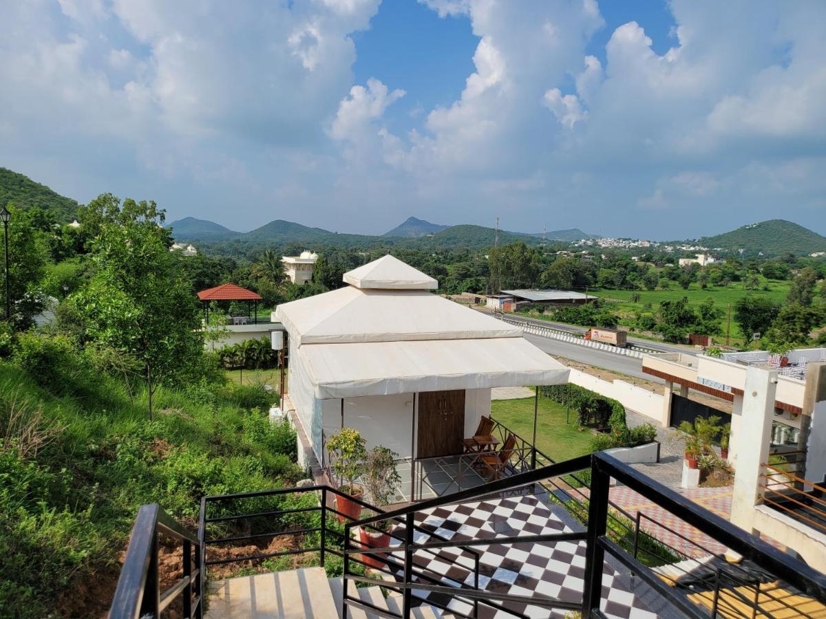 Aura Gold Resort Udaipur Eksteriør bilde